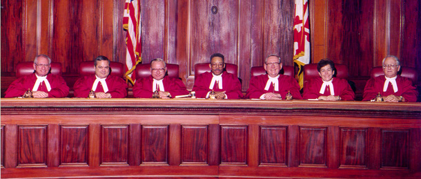 1998 Court in scarlet robes, photo by Richard Kibbe, i002323a