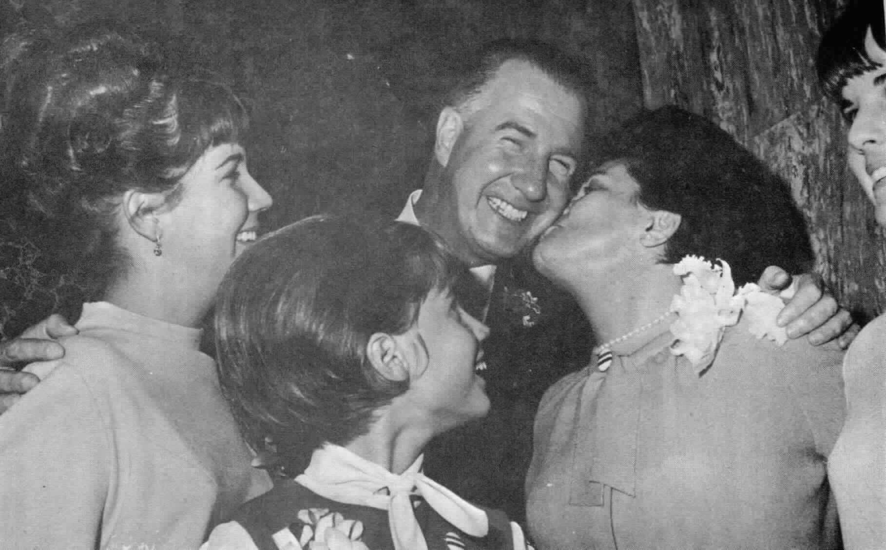 Spiro and Judy Agnew with daughters, 1966.