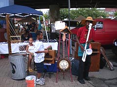 [photo, Street musicians, Baltimore Farmers' Market, Holliday St. and Saratoga St., Baltimore, Maryland]