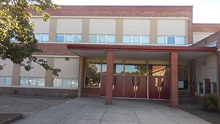 [photo, George Fox Middle School, 7922 Outing Ave, Pasadena, Maryland]