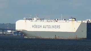 [photo, Hoegh Autoliners, Patapsco River, Baltimore, Maryland]