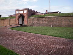 [photo, Entrance to Fort McHenry, Baltimore, Maryland]