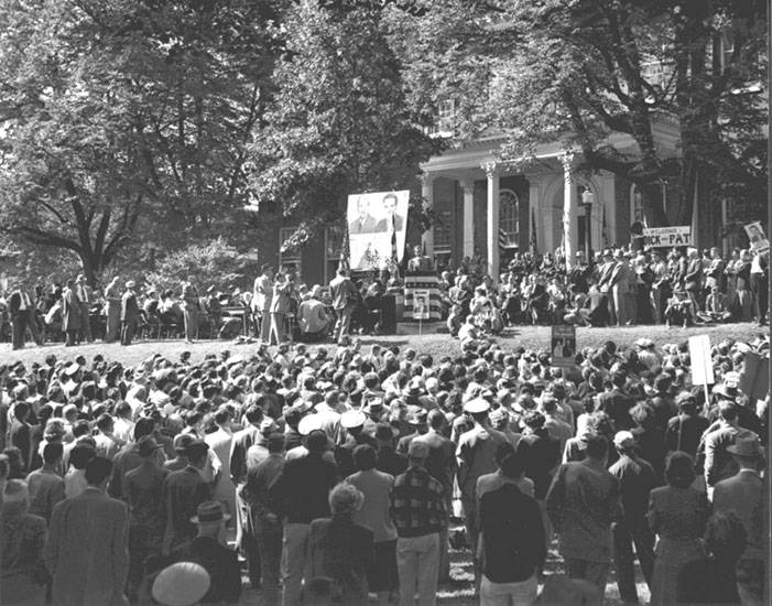 Nixon rally in Annapolis, 1952