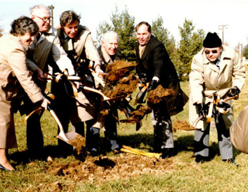 Judge Murphy (second from left) helps to break ground for the new Hall of Records Building.