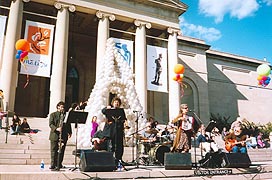 [photo, Musicians celebrating Matisse exhibition, Baltimore Museum of Art, Art Museum Drive, Baltimore, Maryland]