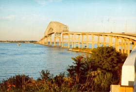 [photo, Francis Scott Key Bridge over Patapsco River, Baltimore, Maryland]