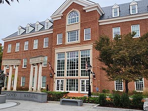 [photo, Legislative Services Building, 90 State Circle, Annapolis, Maryland]