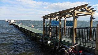 [photo, Research Pier on Patuxent River, Chesapeake Biological Laboratory, Solomons, Maryland]