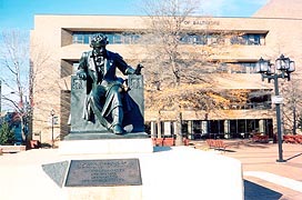 [photo, Edgar Allan Poe statue (1921), by Moses Jacob Ezekiel, University of Baltimore, Gordon Plaza, 1429 Maryland Ave., Baltimore, Maryland]