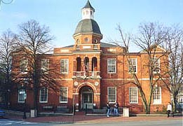 [photo, Anne Arundel County Courthouse, Church Circle, Annapolis, Maryland]