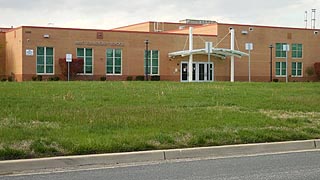 [photo, Mayo Elementary School, 1260 Mayo Ridge Road, Edgewater, Maryland]