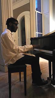 [photo, Pianist, Baltimore School for the Arts, 712 Cathedral St., Baltimore, Maryland]