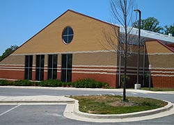 [photo, Edward T. Hall Aquatic Center, Prince Frederick, Maryland]