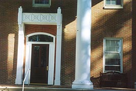 [photo, Courthouse entrance, 109 Market St., Denton, Maryland]