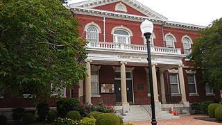 [photo, Somerset County Circuit Court, 30512 Prince William St., Princess Anne, Maryland]