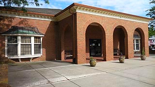 [photo, Snow Hill Branch, Worcester County Library, 307 North Washington St. Snow Hill, Maryland]