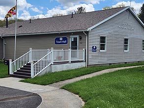 [photo, Town Hall, 945 Community Drive, Friendsville, Maryland]
