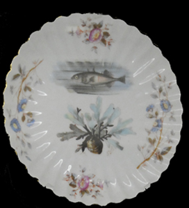 Dessert Plate, Fish and Shellfish Design, scallop edge