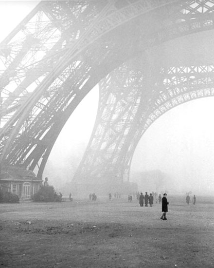 The Eiffel Tower, Thanksgiving Day 1945