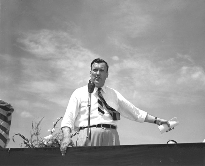 Governor McKeldin speaking at the dedication of Sandy Point State Park, 1952