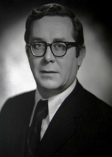 Robert L. Karwacki