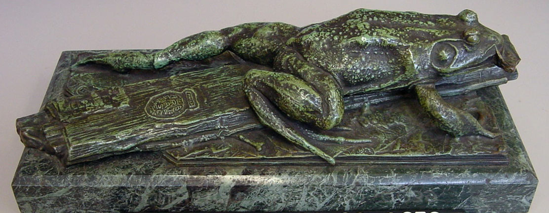 Sculpture - Frog and Butterfly